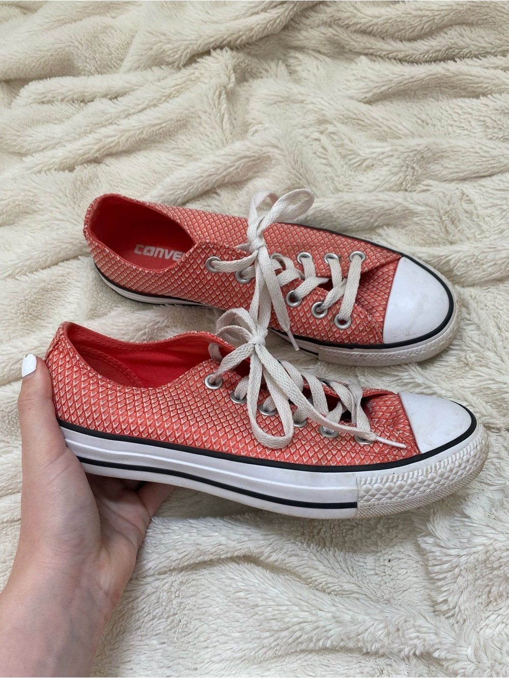 Converse Chuck Taylor All Star Ox coral red sneakers Sz 7
